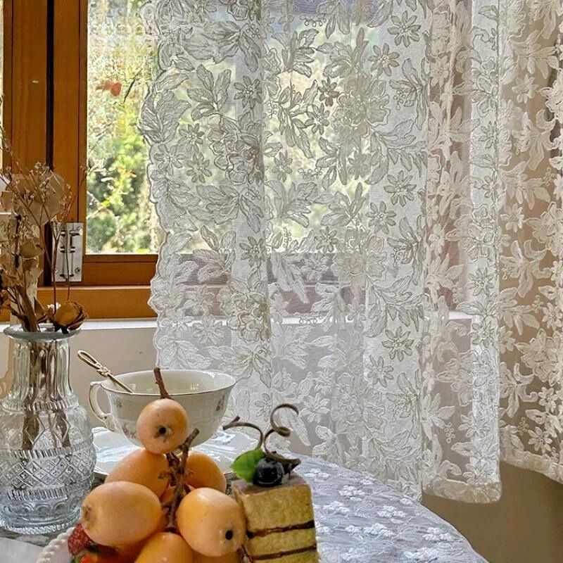 cortina florida com borla bege