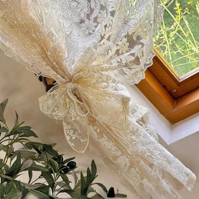 cortina florida com borla bege