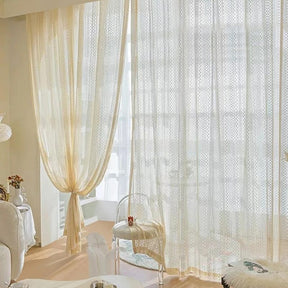 cortina com traços geométricos bege