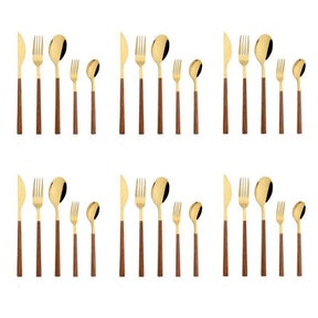 jogo de talheres com cabo de madeira