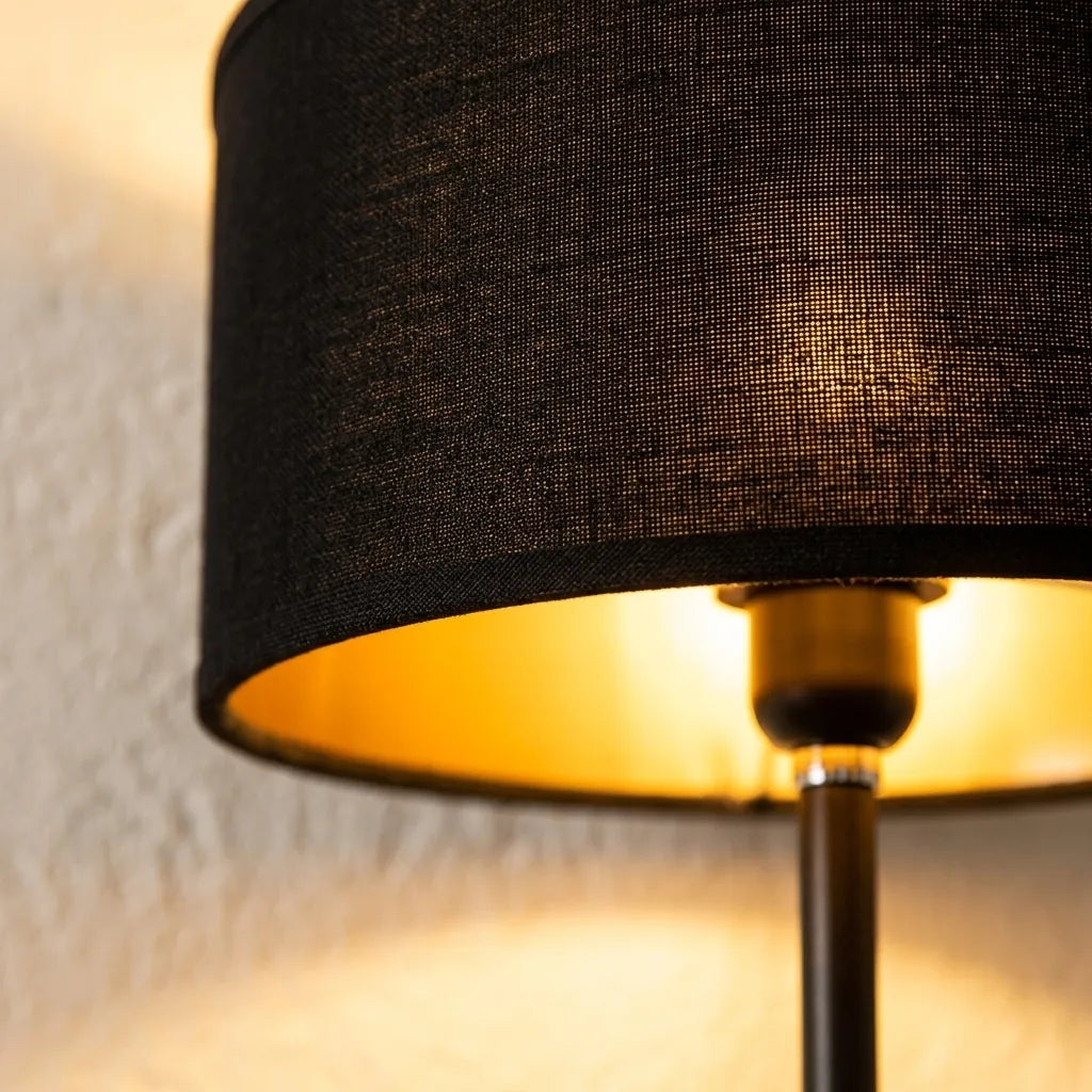 Luminária De Chão Retrô Haste Slim