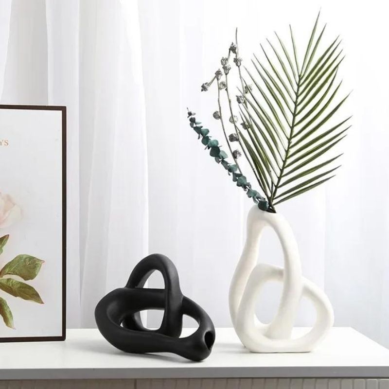 Vaso Decorativo de Porcelana Branco e Preto